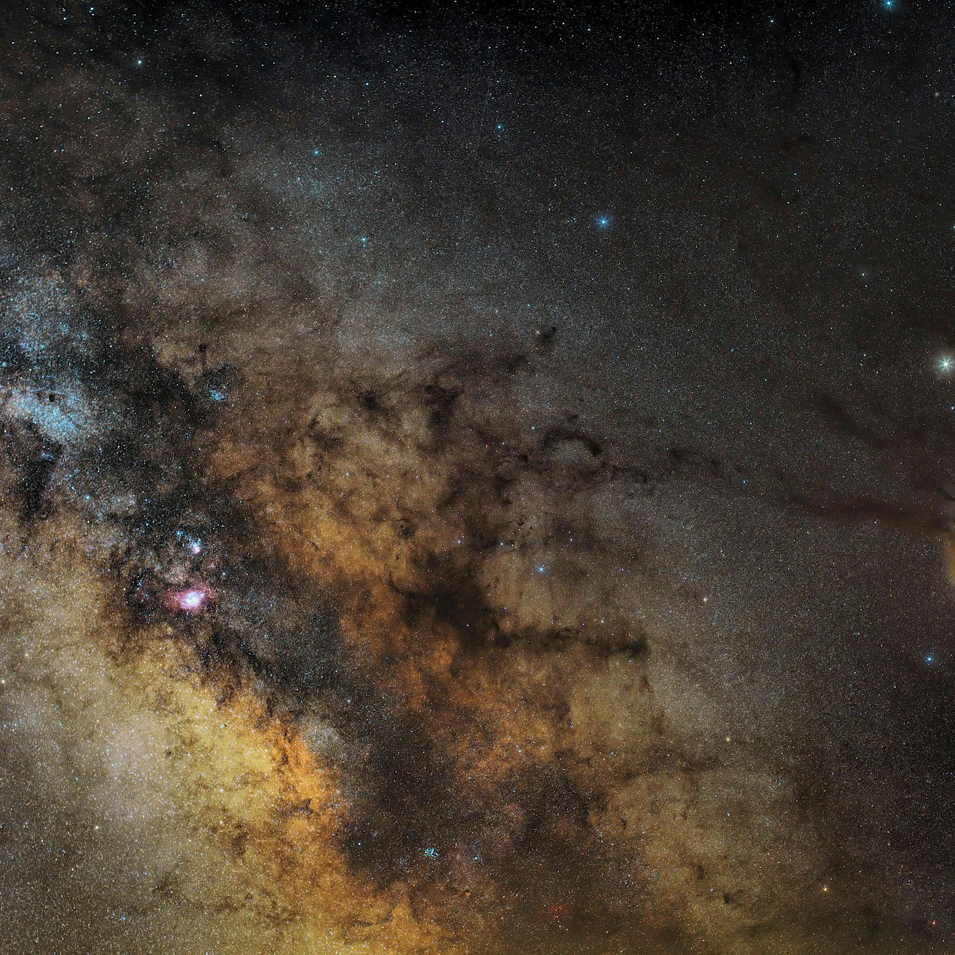 Neue Radioquelle in der Milchstraße: Forscher vermuten Schwarzes Loch im Kugelsternhaufen 47 Tucanae