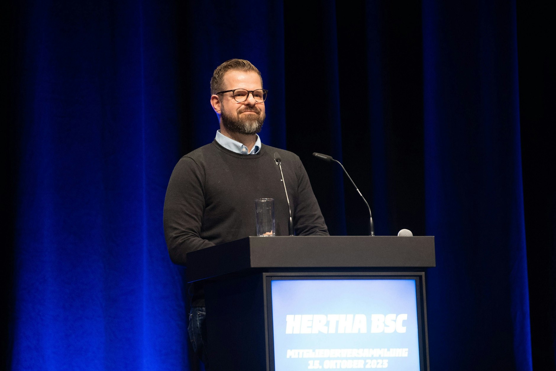 Herthas Vize-Boss Fabian Drescher wird jetzt erstmal das Amt des Präsidenten bei Hertha BSC übernehmen. 