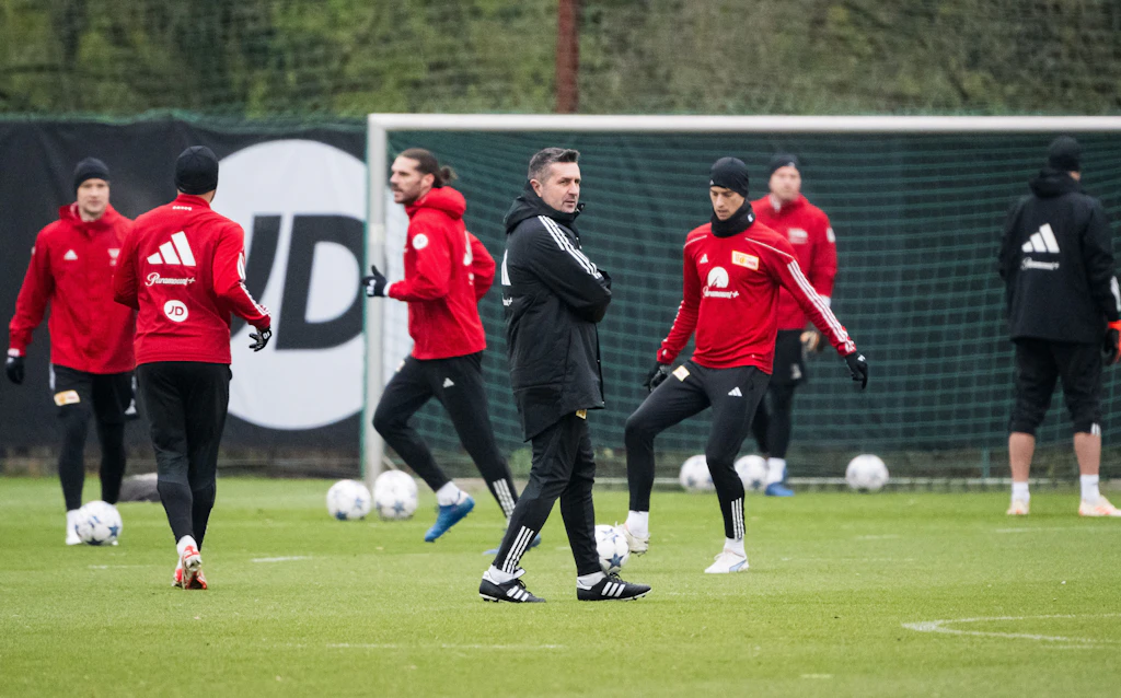Köpenick'e gelip gidiyor – yeni transfer Chris Bedia, Sheraldo Becker'in yerini alıyor