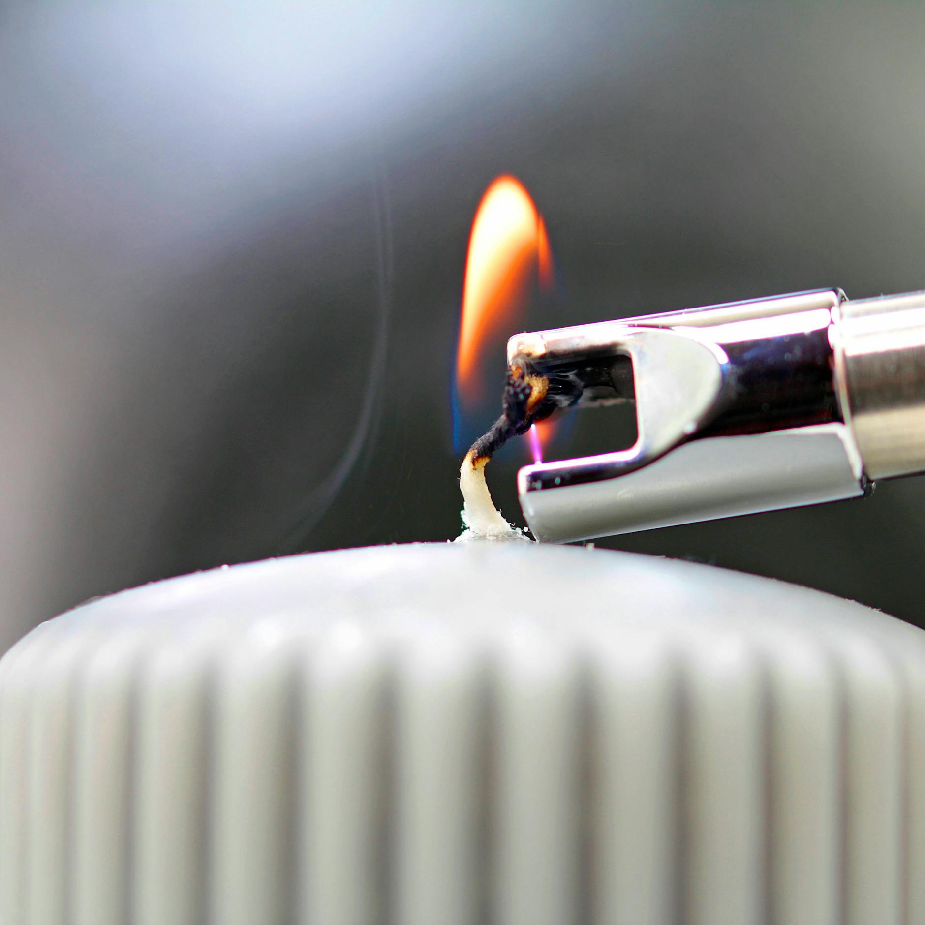 Brenndauer von Kerzen verdoppeln! Ganz einfach mit dem Kühl-Trick