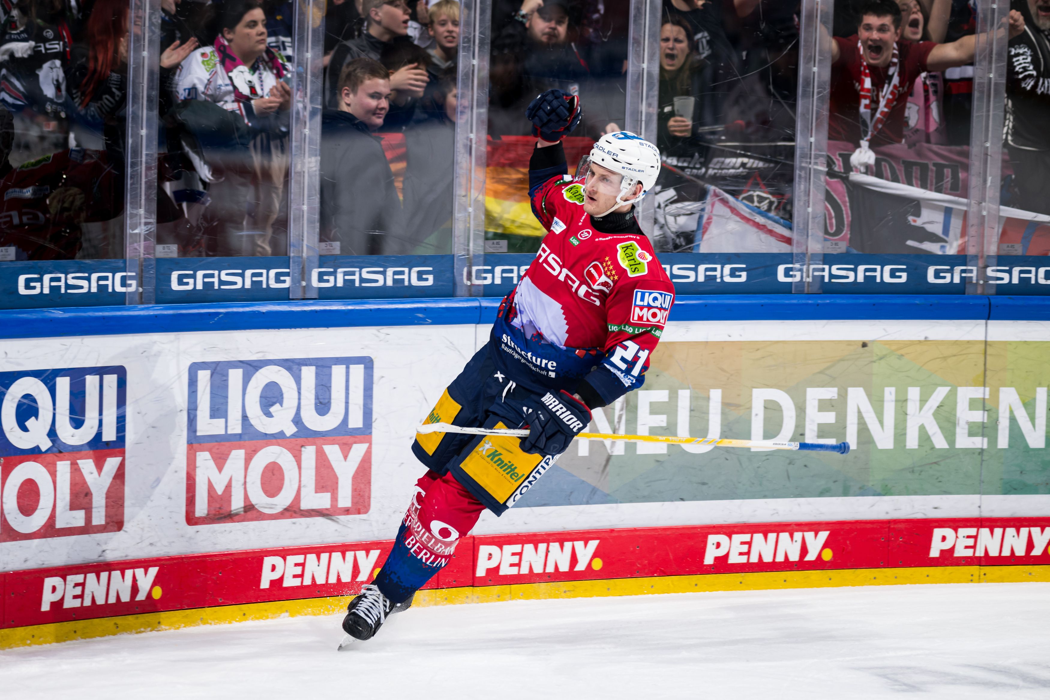 Eisbären Siegen Gegen Köln Mit 5:4 Nach Verlängerung