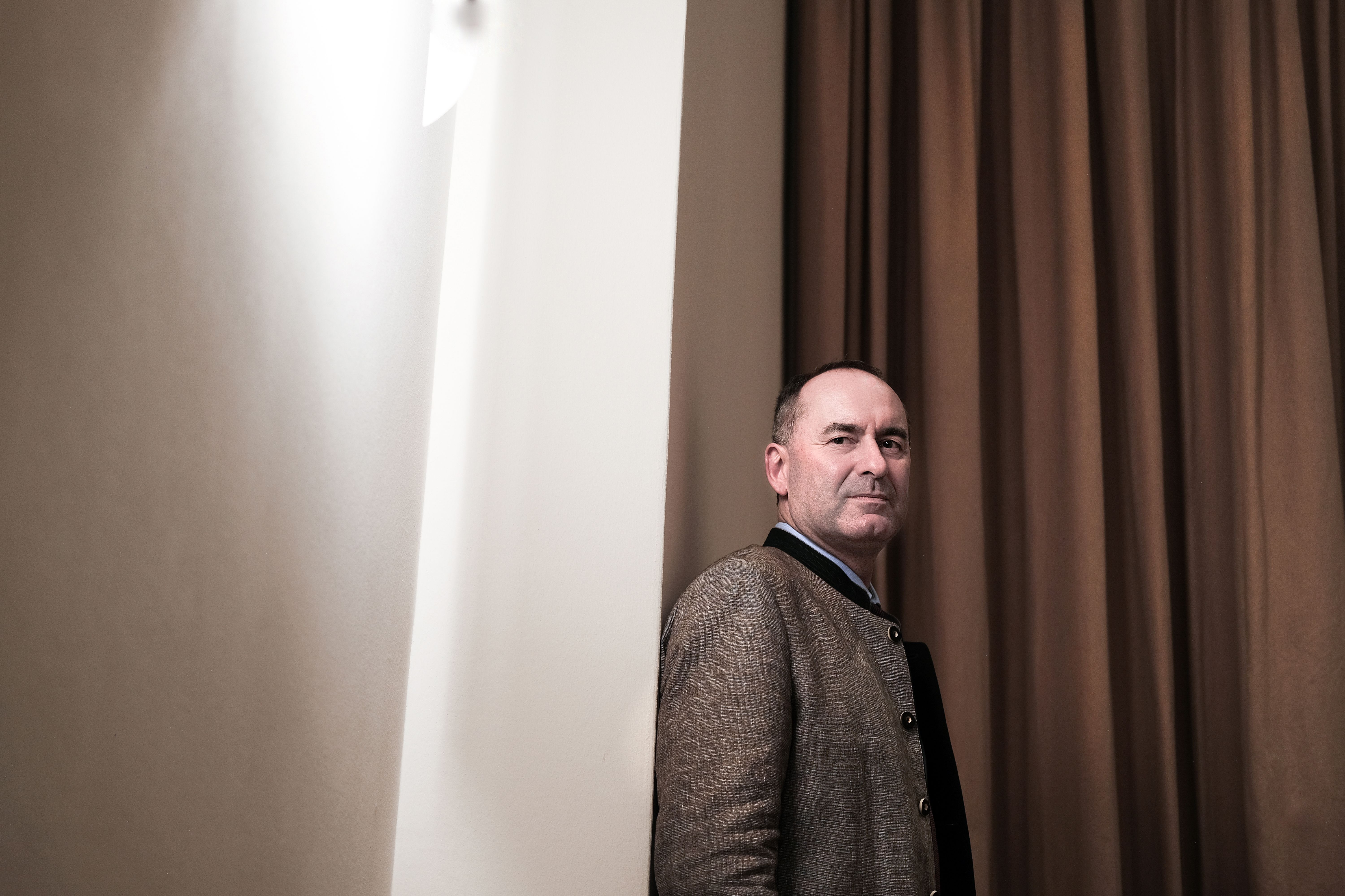 Hubert Aiwanger im Interview zu Deutschlands Niedergang, Bauernprotesten und der Debatte um die AfD