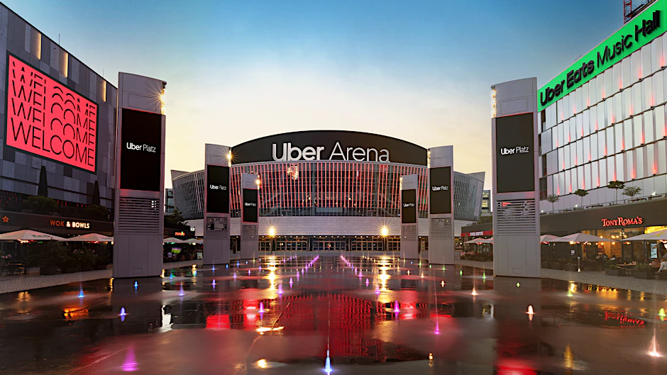 Ab dem 22. März soll die Mercedes-Benz-Arena Uber-Arena heißen.