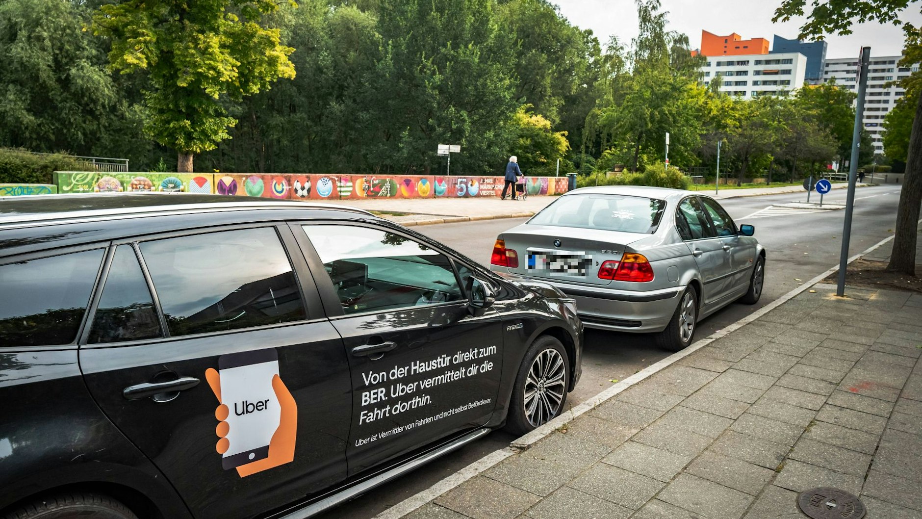 Die Uber-Fahrzeuge gehören in Berlin inzwischen fest zum Stadtbild.