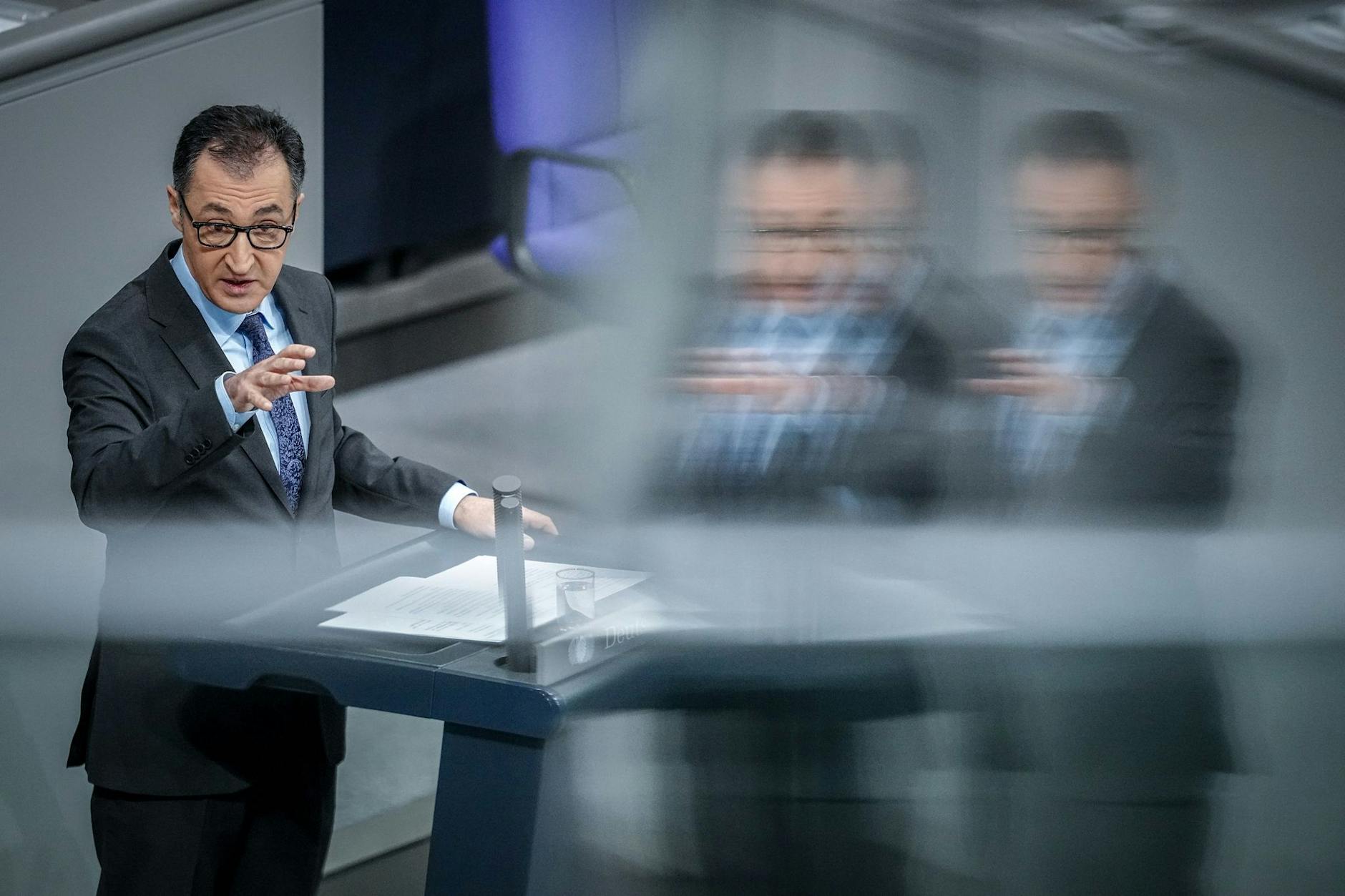 Debatte über den agrarpolitischen Bericht der Bundesregierung: Cem Özdemir während seiner Rede.