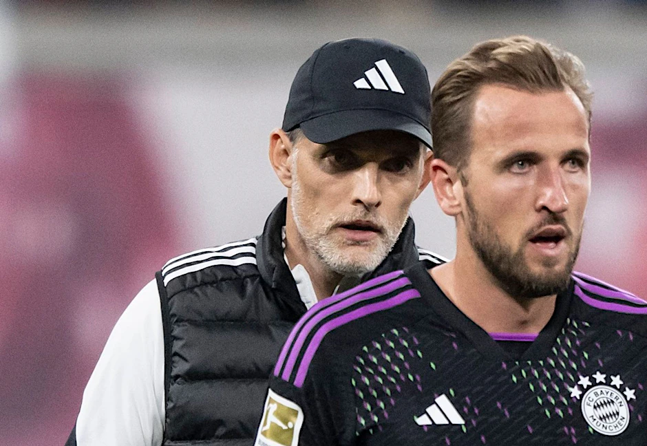 ARCHIV - Laut Bayern-Trainer Thomas Tuchel (l) gibt es für Harry Kane «keine Grenzen».  