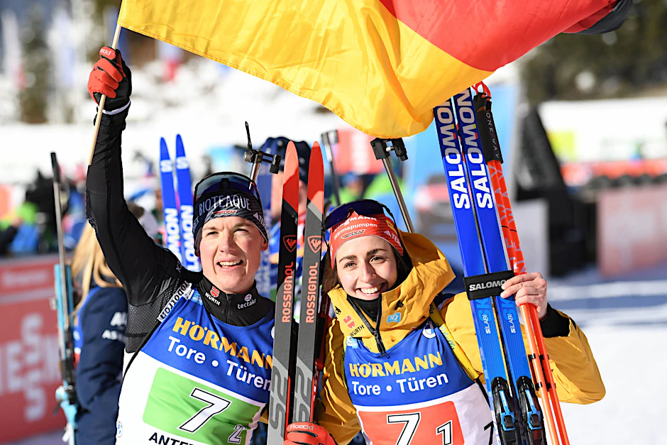 Historischer Erfolg: Justus Strelow und Vanessa Voigt haben erstmals ein Single-Mixed-Rennen für das deutsche Biathlonteam gewonnen.