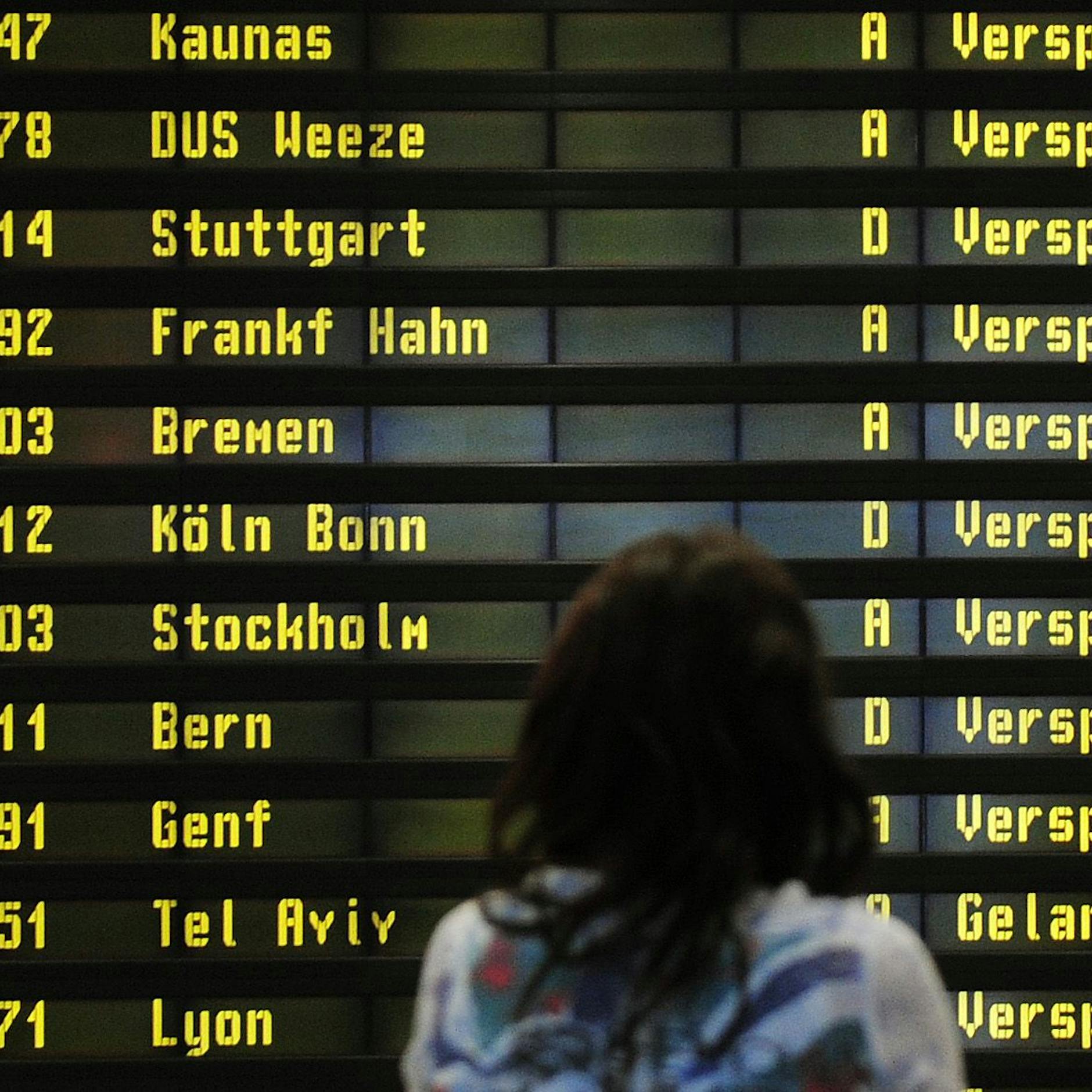 Image - Bahn verspätet, Flieger verpasst: Reisende bei Verspätungen bald besser geschützt?
