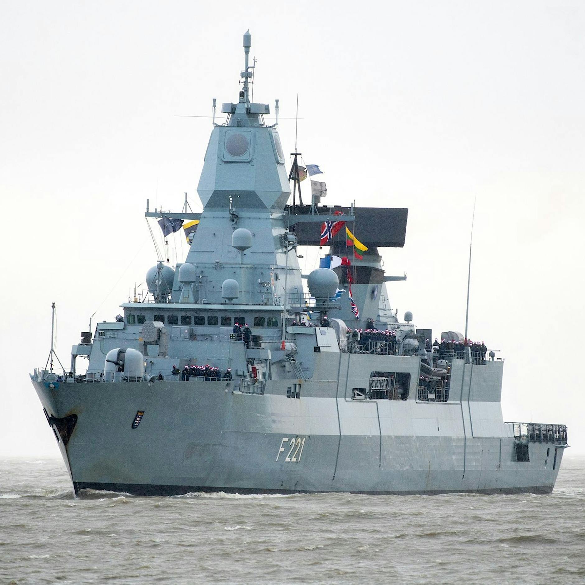 Neuer Bericht: Huthi-Angriffe im Roten Meer bereits schlimmer für Lieferketten als Corona