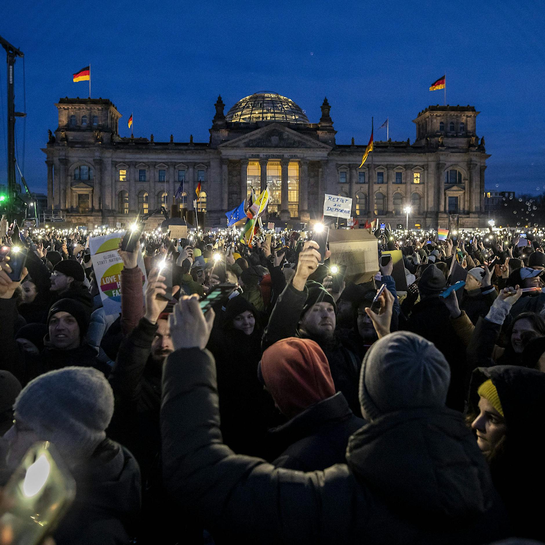 ARD und ZDF bei Demos gegen rechts: So viele Politiker wurden im Januar „zufällig“ befragt