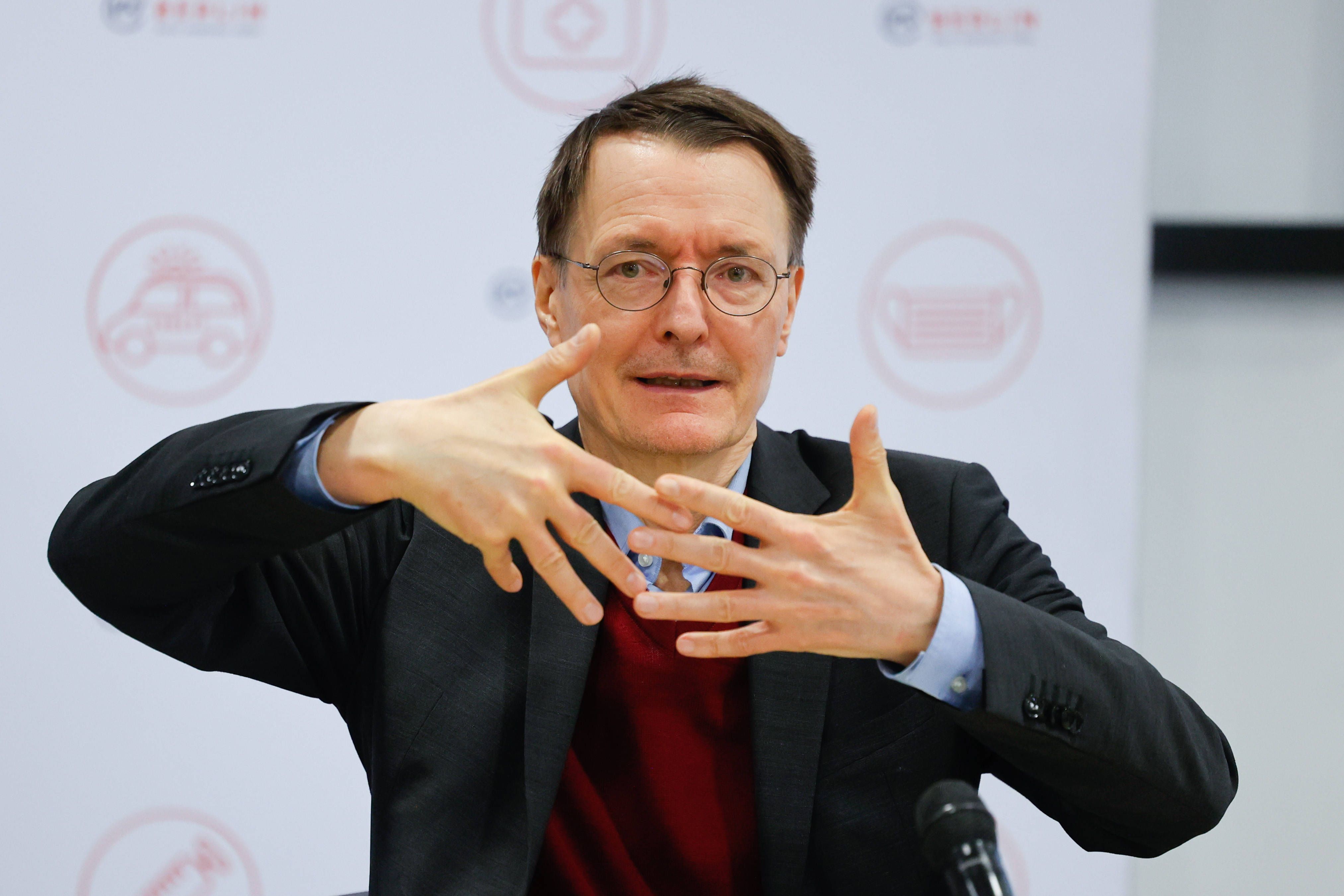 Karl Lauterbach schwer verliebt: DAS ist die Neue an seiner Seite