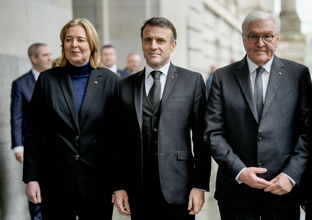 Frankreichs Präsident Macron würdigt Schäuble auf Deutsch: „Europa hat eine Säule verloren, Frankreich einen Freund“