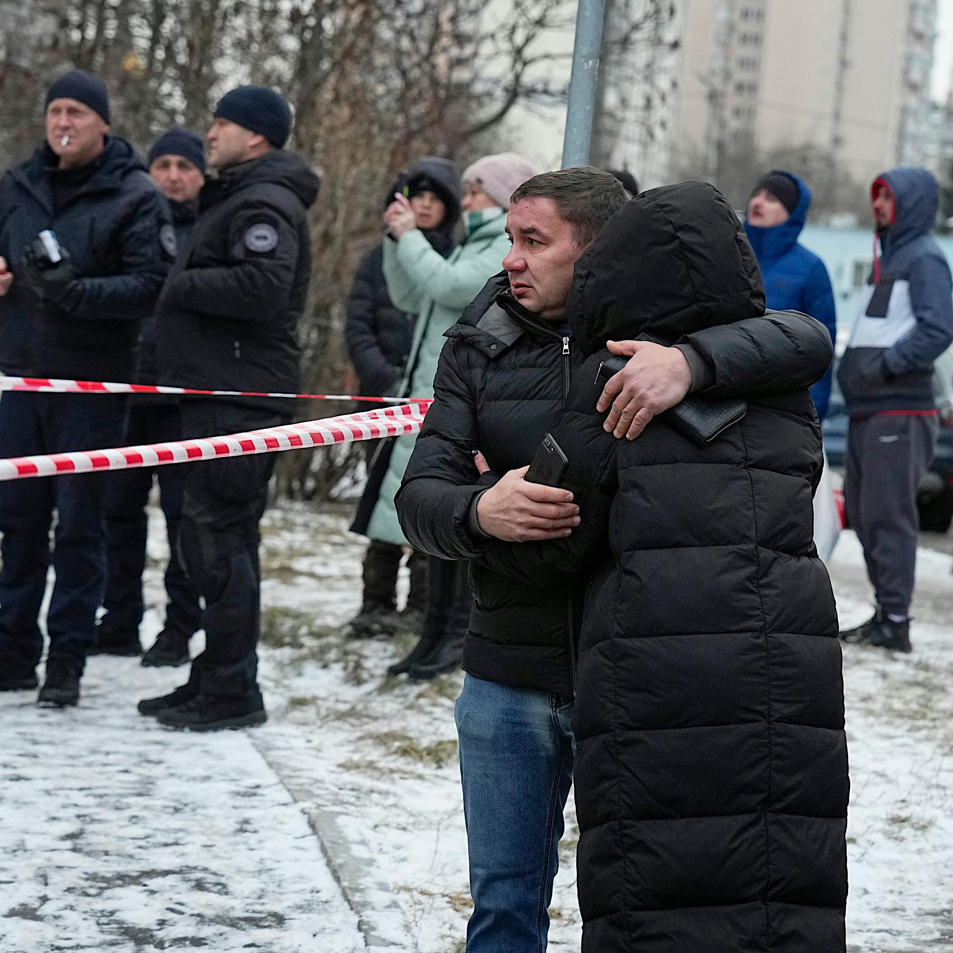 Ukraine-Krieg: Sechs Tote und Dutzende Verletzte bei Angriffen auf Kiew und Charkiw