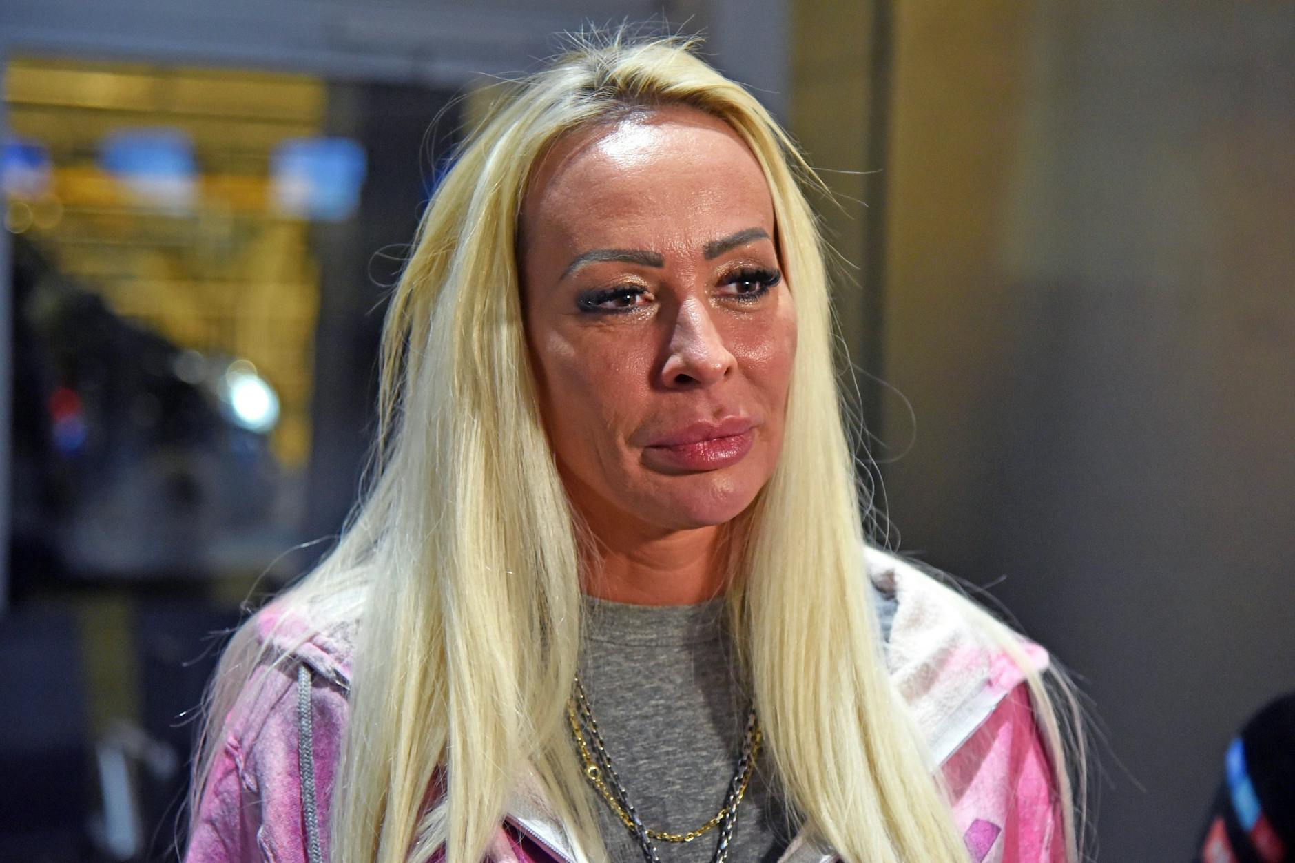 Cora Schumacher verließ das Dschungelcamp aus gesundheitlichen Gründen.