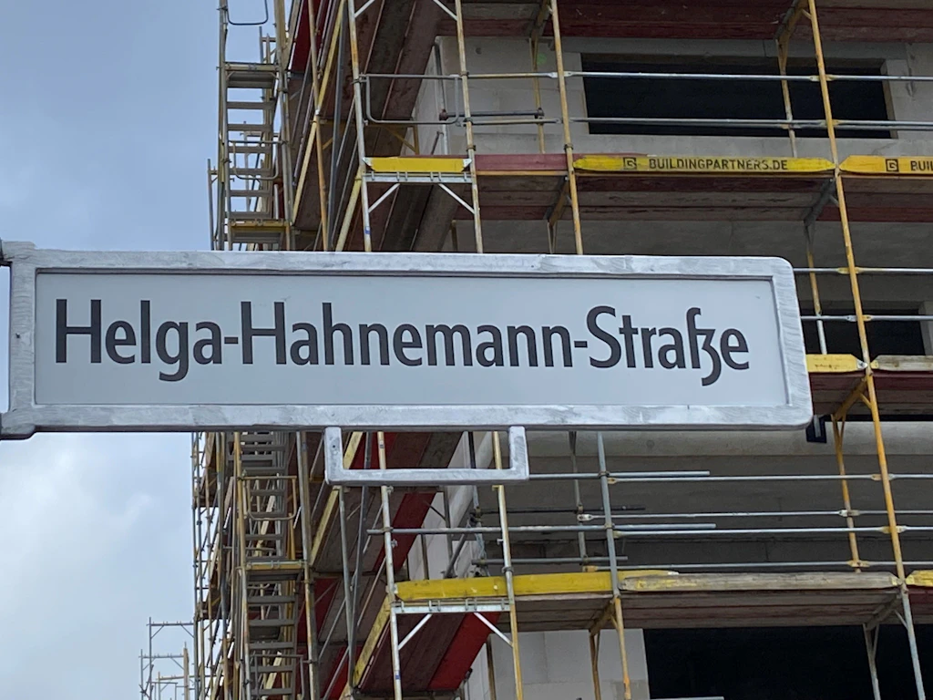 Entdeckt in Treptow: Berlin hat endlich eine Helga-Hahnemann-Straße
