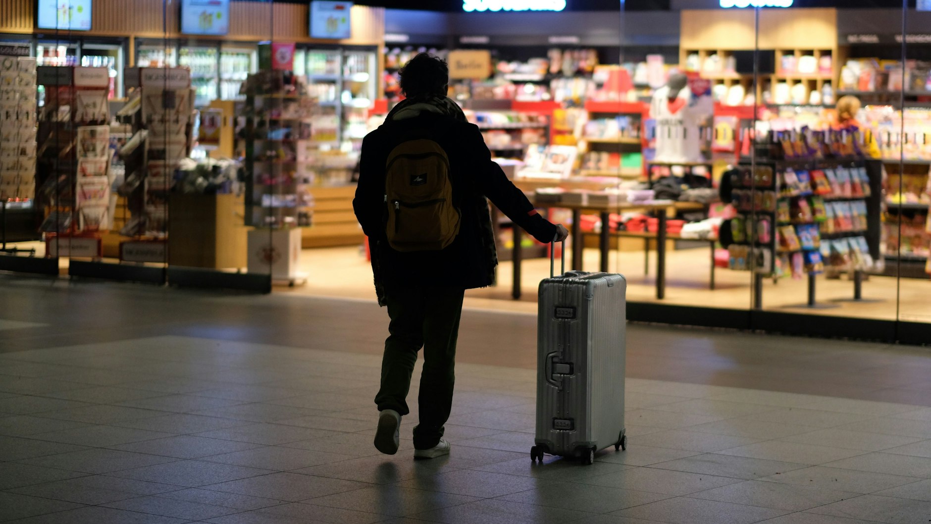 Händler in den Bahnhöfen haben Umsatzeinbußen.