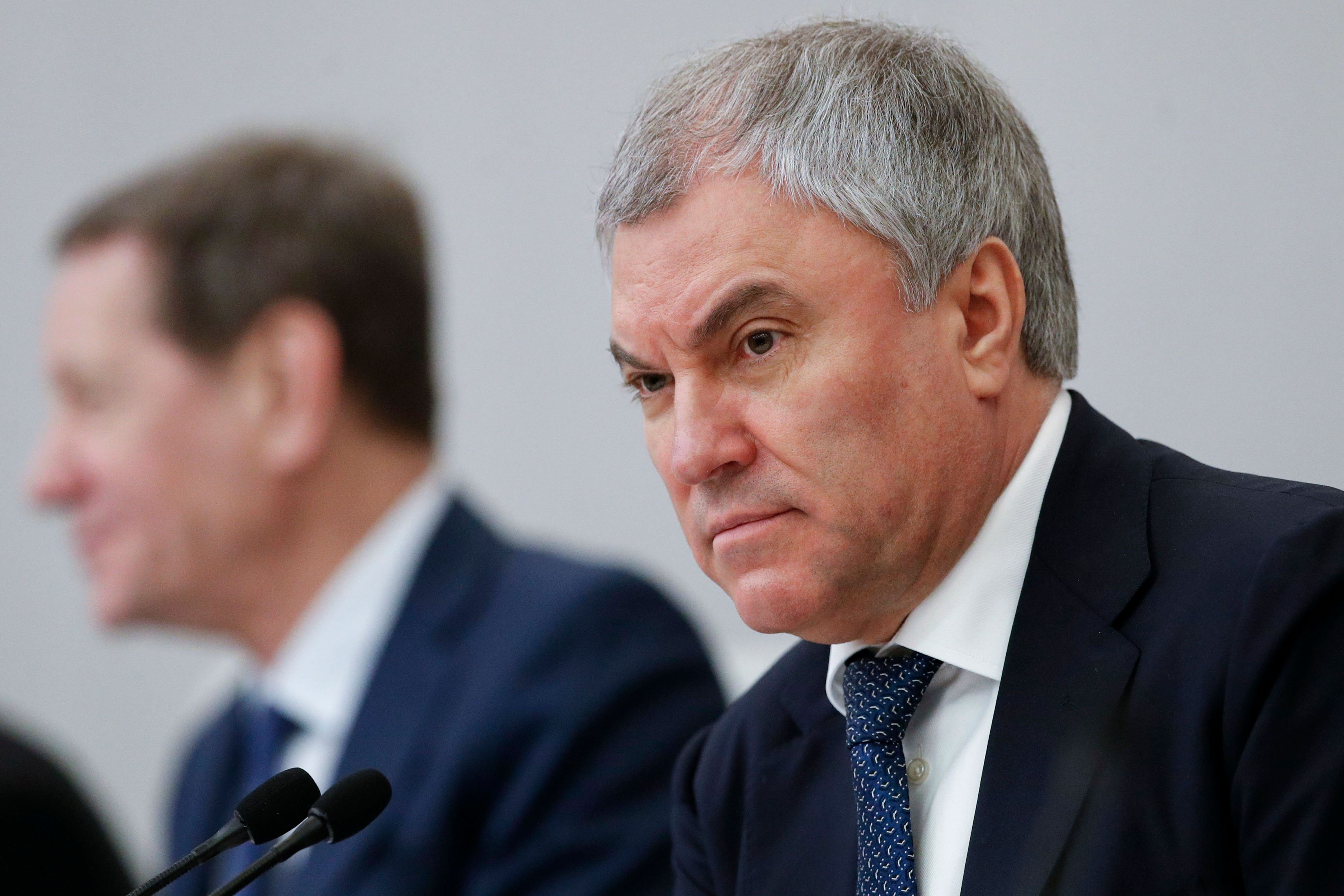 Ukraine-Krieg: Russlands Duma-Chef will Eigentum von Armee-Kritikern beschlagnahmen