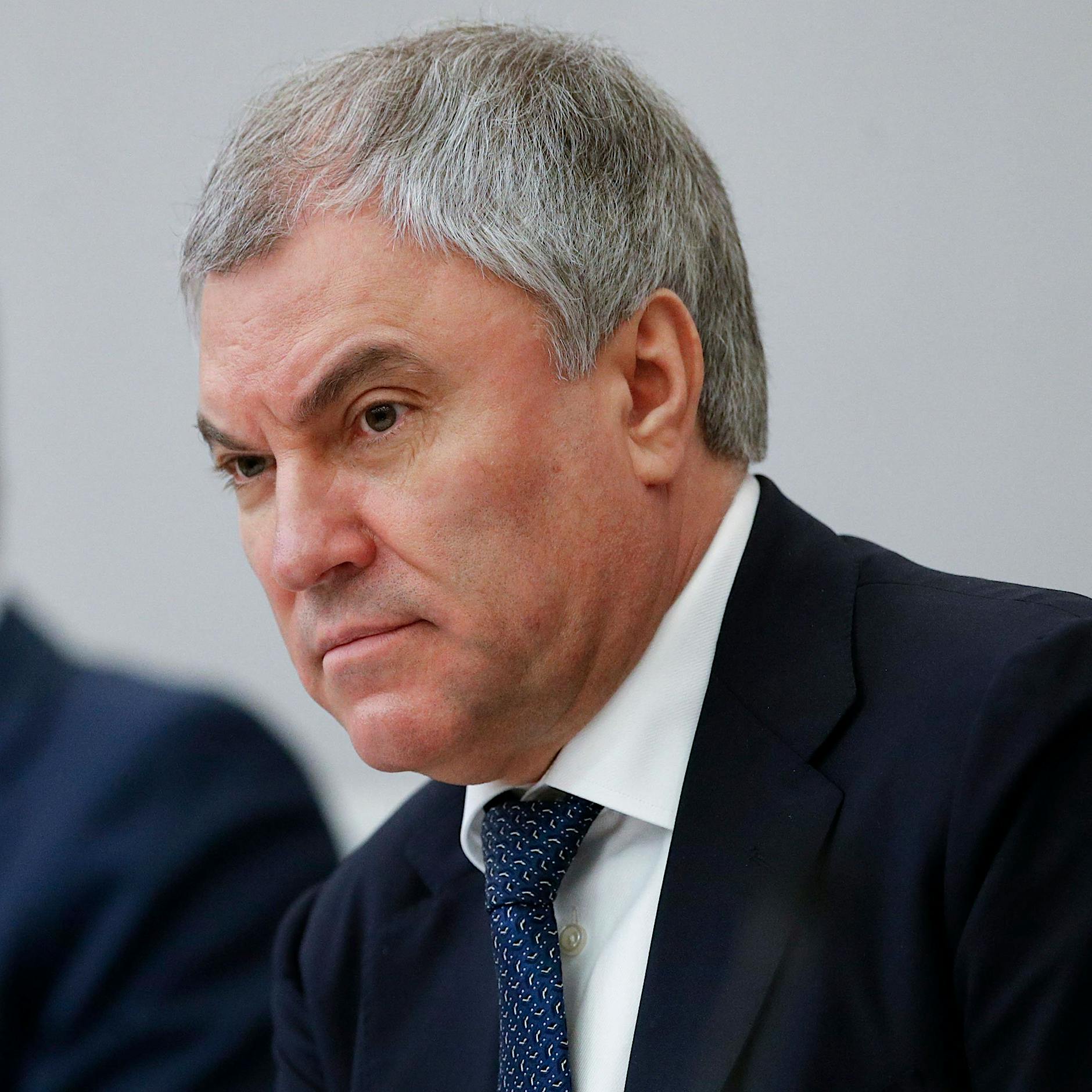 Ukraine-Krieg: Russlands Duma-Chef will Eigentum von Armee-Kritikern beschlagnahmen