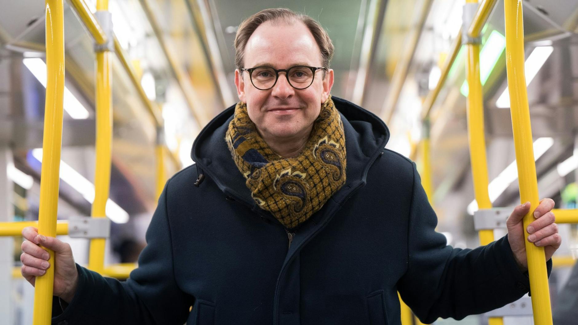 „Berlin hat Herz“: BVG-Chef Henrik Falk gibt gerne Tickets für Berlins Ehrenamtliche heraus.