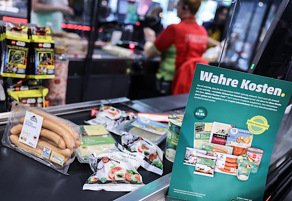 ARCHIV - Bei der «Wahre-Kosten-Aktion» des Discounters Penny gab es interessante Ergebnisse.  