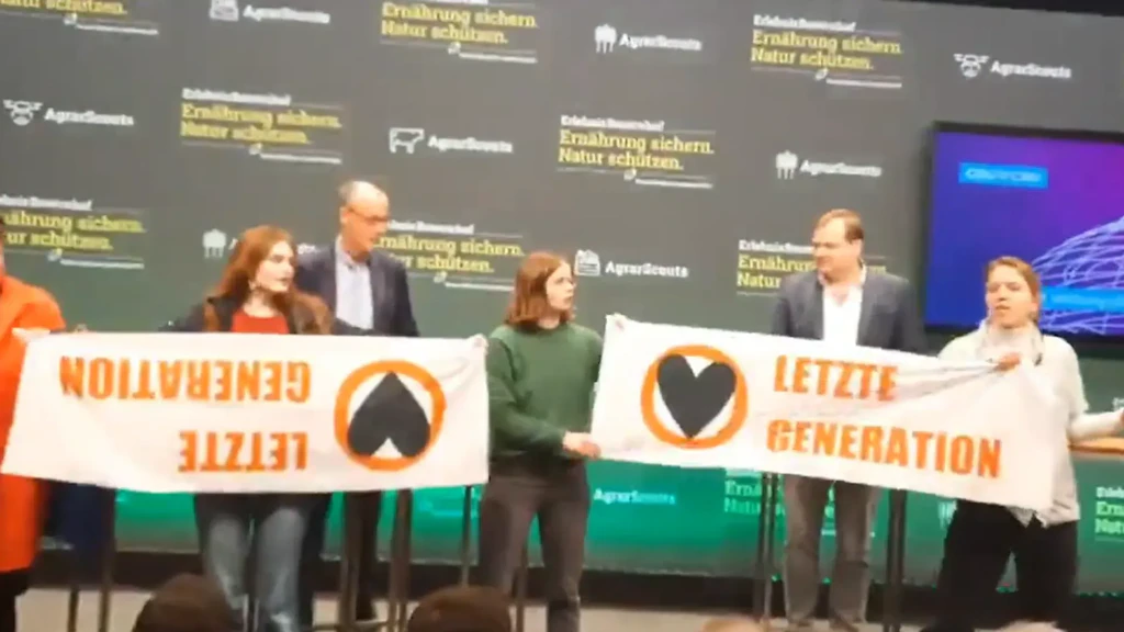 „Letzte Generation“ stört Friedrich Merz' Rede bei Grüner Woche