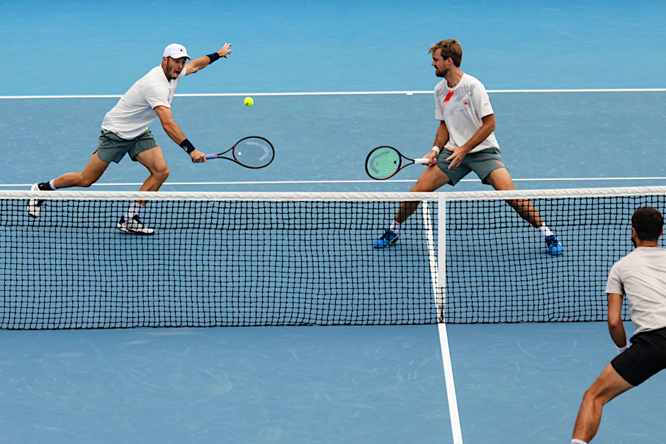 Stehen bei den Australian Open im Viertelfinale: Tim Pütz (l) und Kevin Krawietz.  