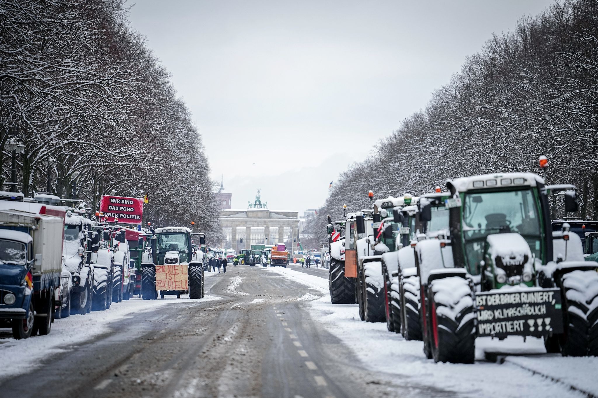 XXL-Traktor-Demo in ganz Berlin! Der Verkehr am Freitag