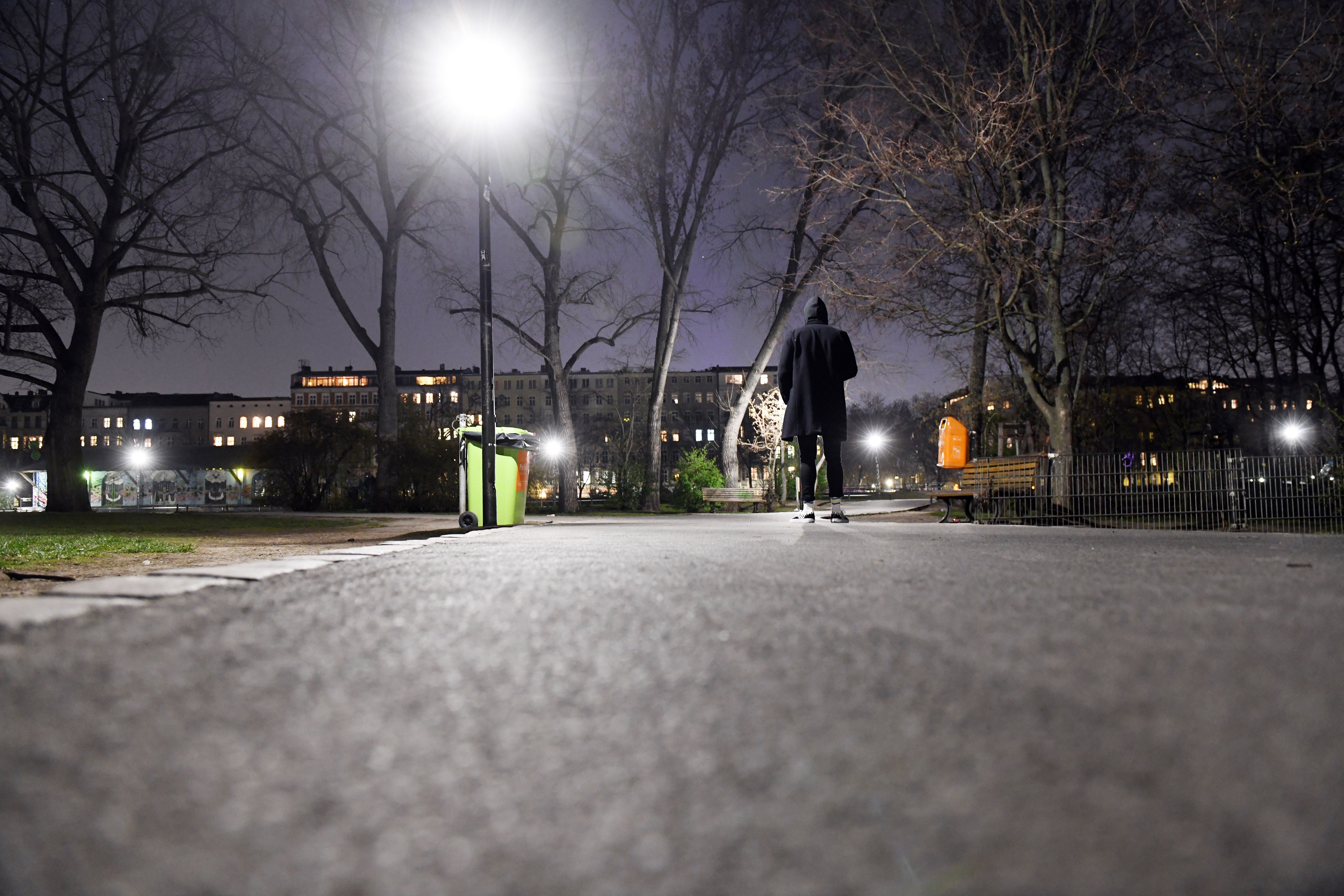 Nachts Am Görlitzer Park In Berlin-Kreuzberg: Wie Ich Den Notruf Wählte ...