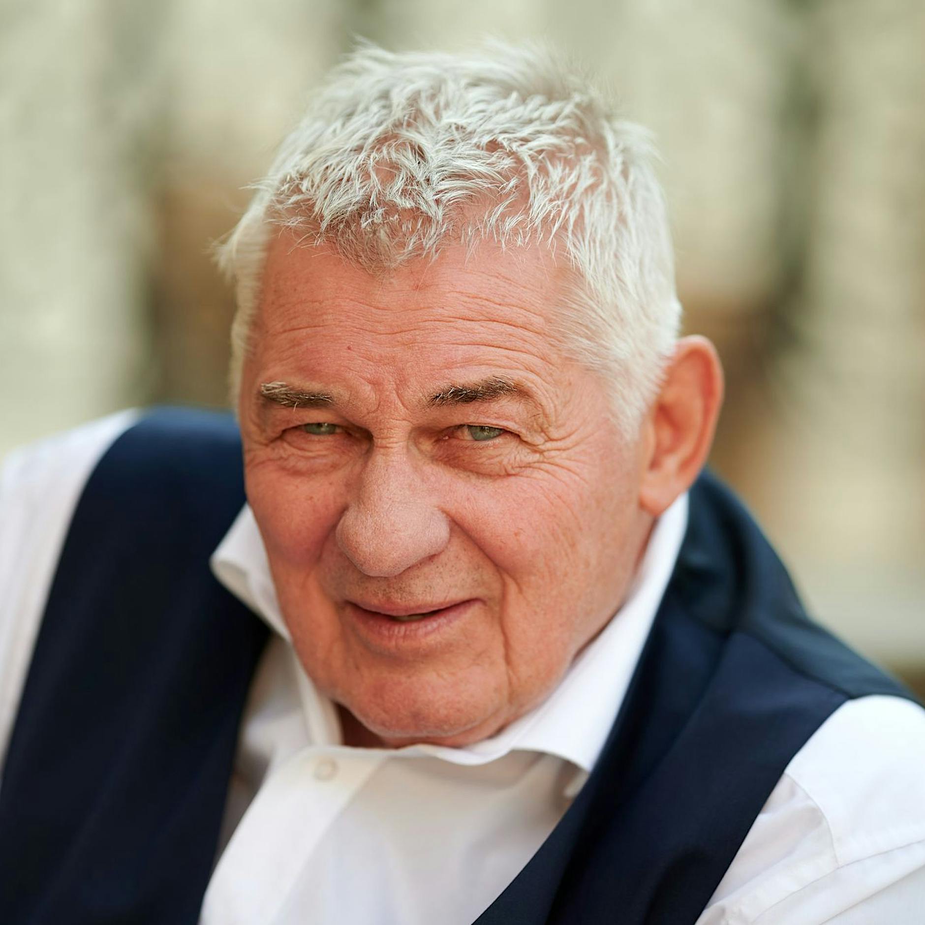 Schauspieler Heinz Hoenig dreht im Dschungelcamp auf