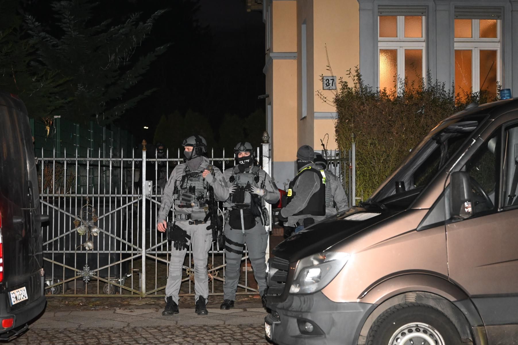 Image - Rumms-Einsatz bei Remmos in der Villa: SEK rückt wieder an