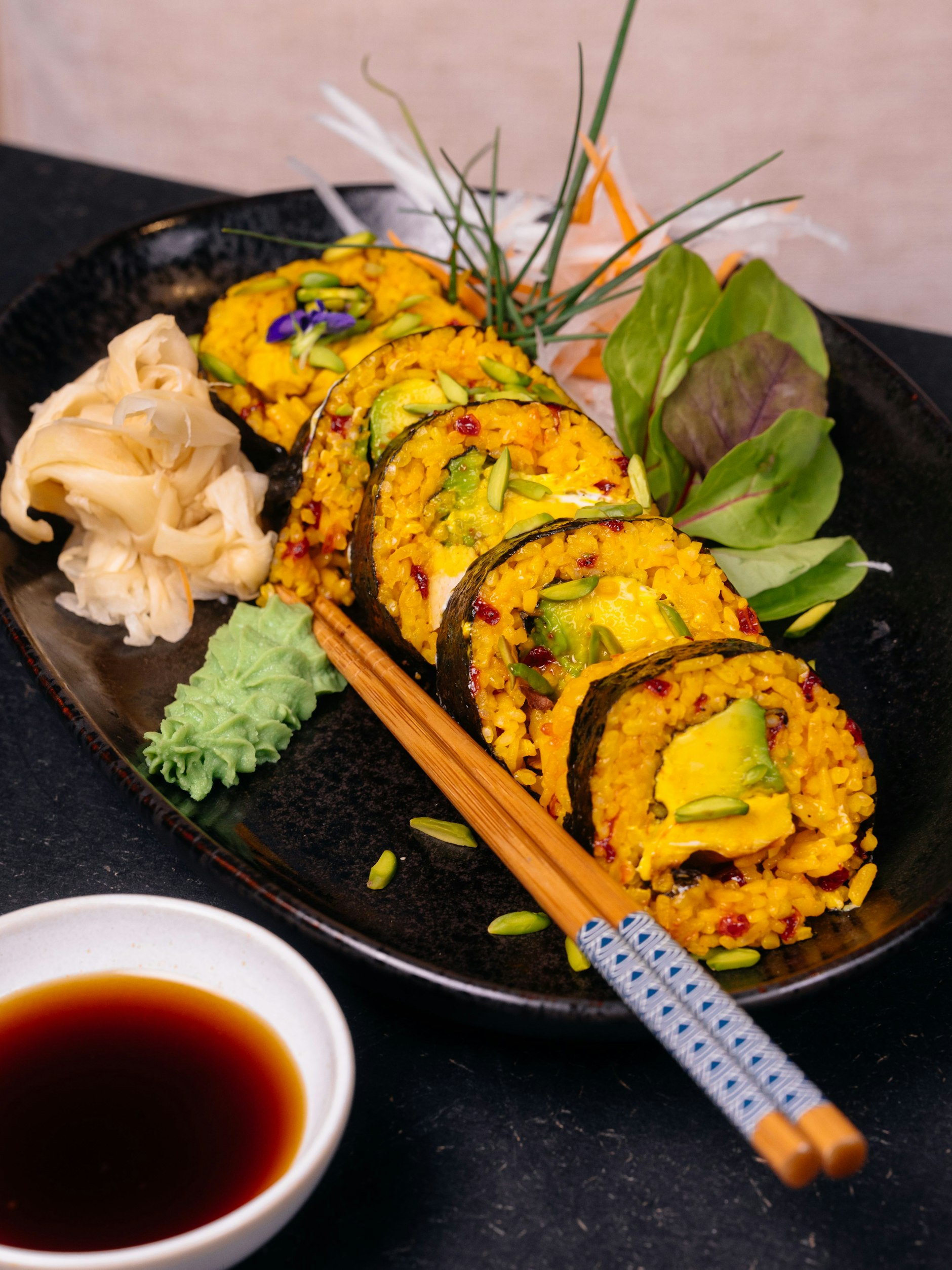 Safran im Sushi: Im Mund machen sich interessante, komplexe Noten breit.