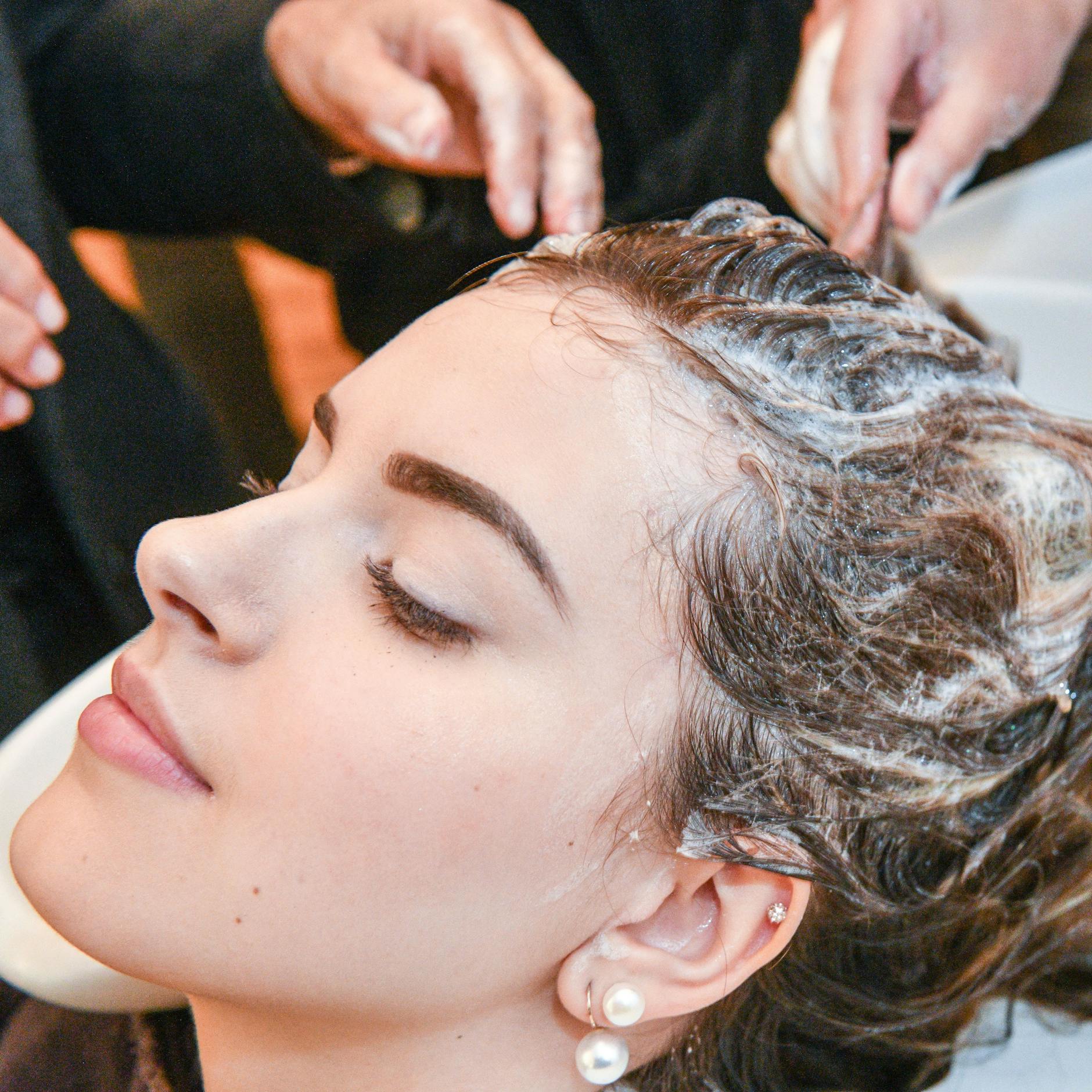 Image - Berliner Friseurin (46) mit 1500 Euro brutto: „Wenn ich in Rente bin, werde ich arm sein“