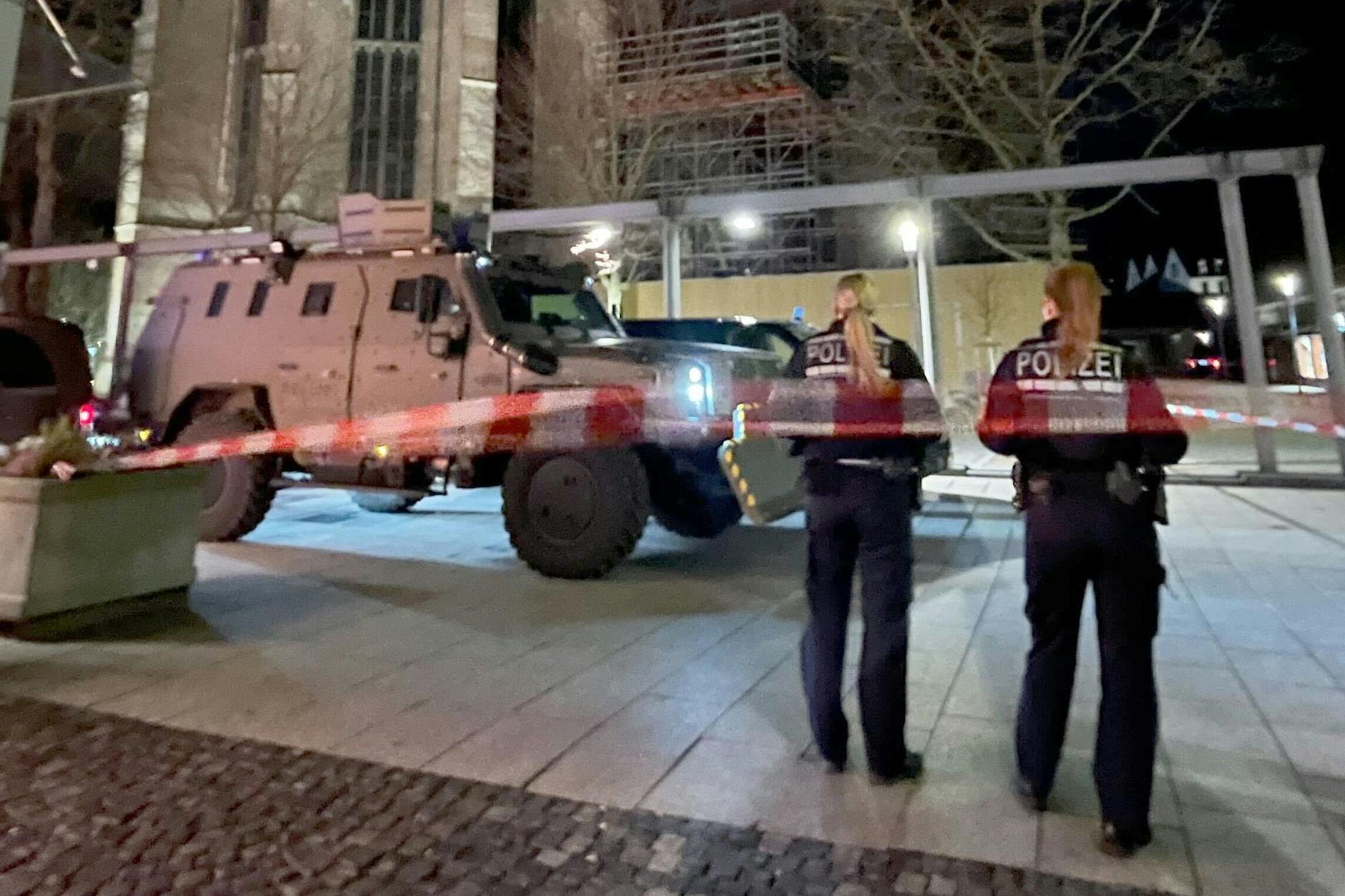 Update! Geiselnahme in Ulm Polizei schießt, Täter festgenommen