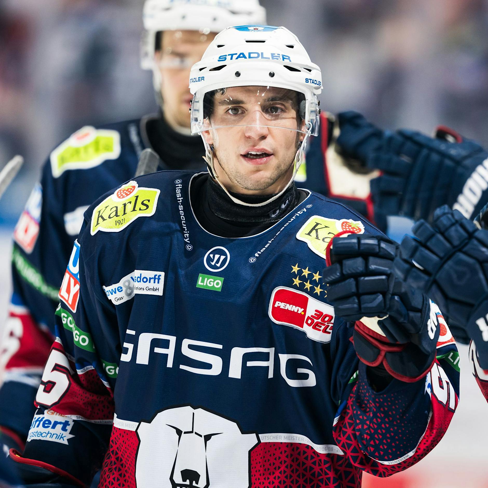 Freddie Tiffels verrät: So trotzen die Eisbären Berlin dem Bahnstreik