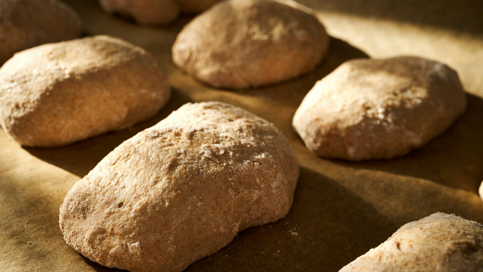 Das Rezept für Brötchen ist supereinfach.