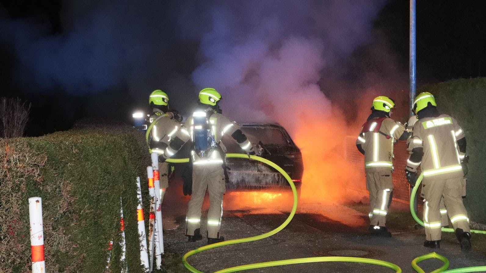 In Rudow brannte in der Nacht ein Skoda.