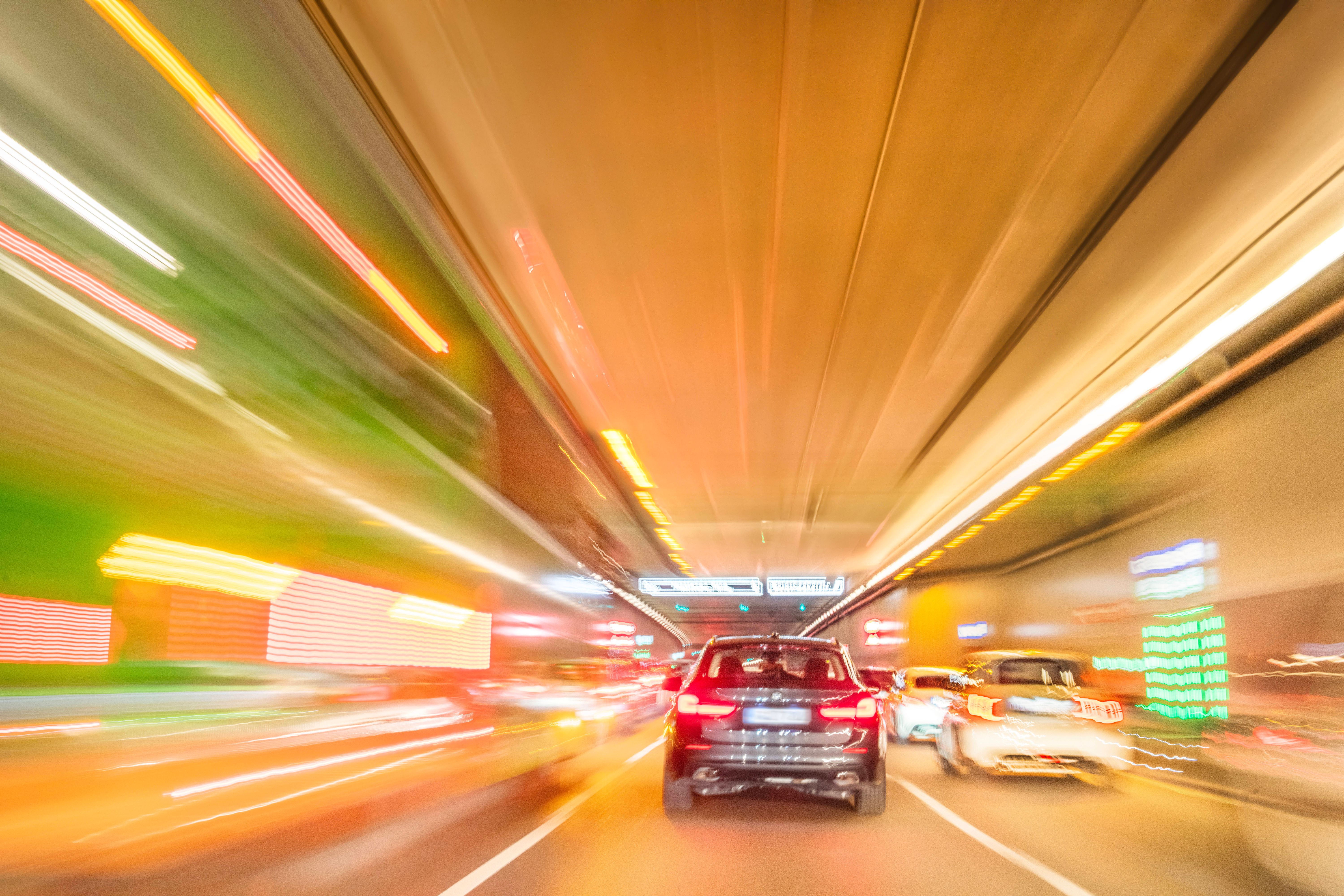 Grünen-Politikerin fährt besoffen, zeigt Polizisten Hitlergruß