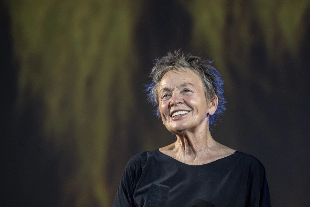Laurie Anderson, İsrail'i eleştiren bir mektuba imza attığı için Pina Bausch profesörlüğünü üstlenmiyor