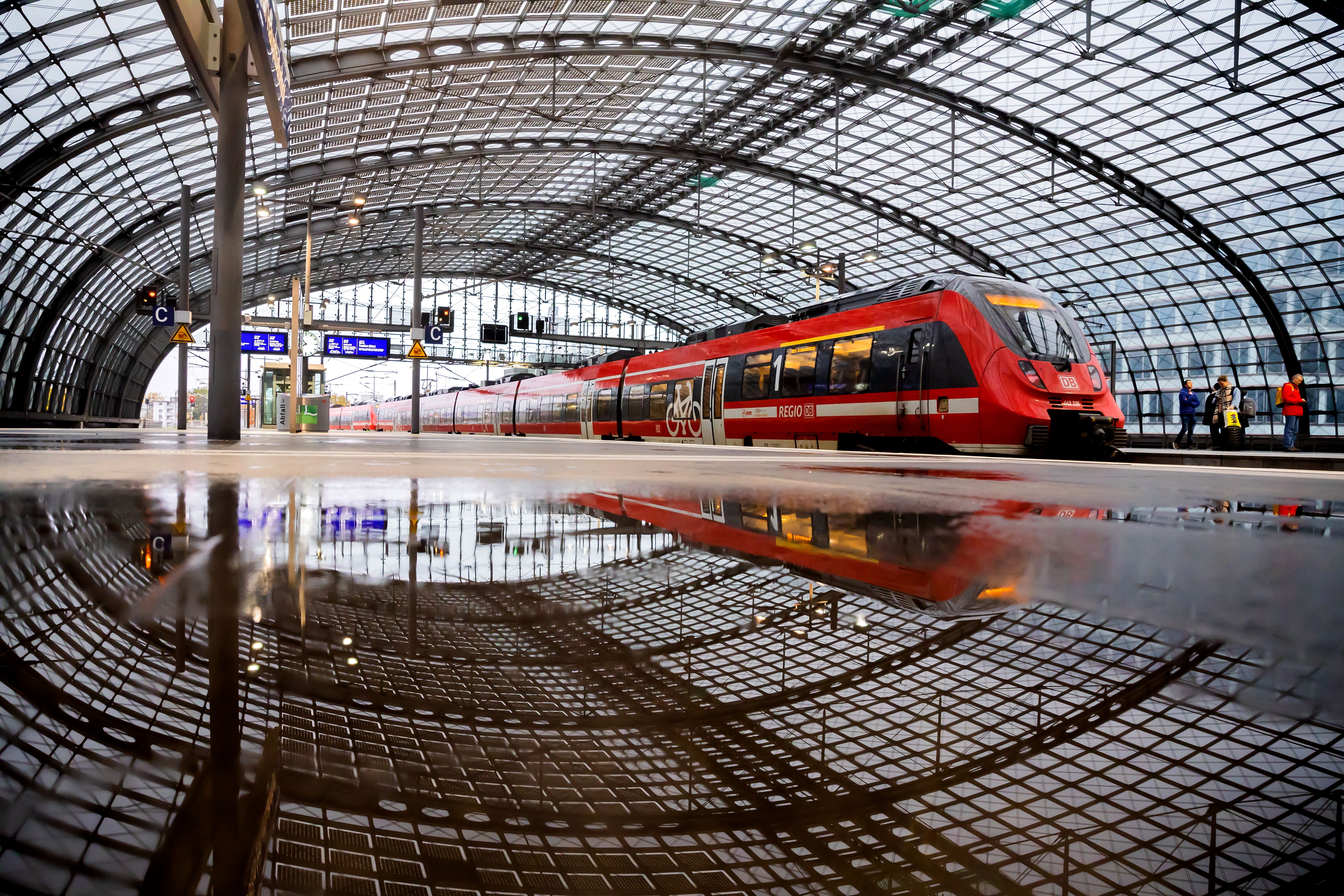 Image - Update! Bahnstreik endet früher – rollen die Züge ab Montag wieder