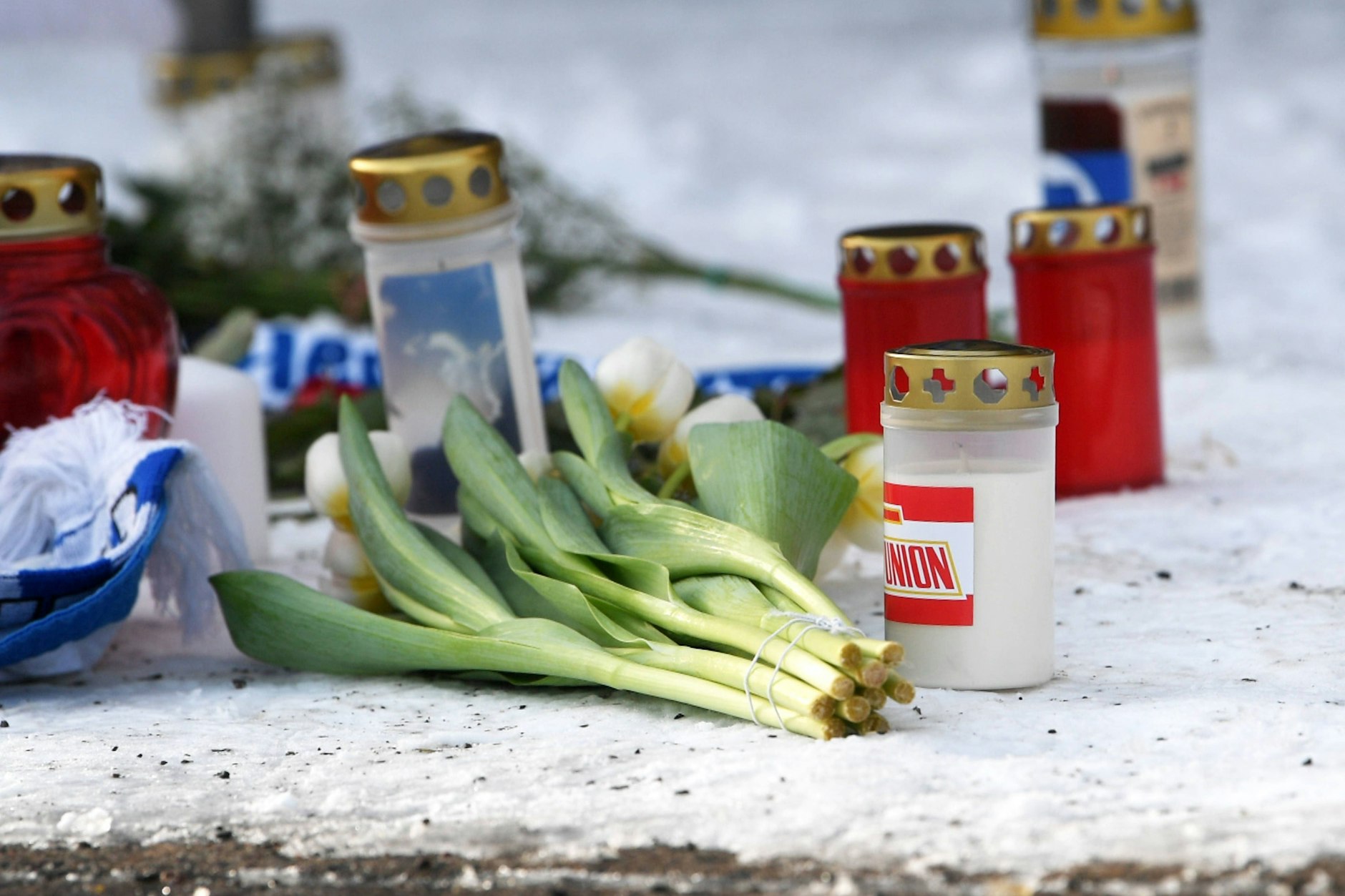 Auch Fans des 1. FC Union zeigten nach dem Tod Kay Bernsteins Anteilnahme am Olympiastadion.
