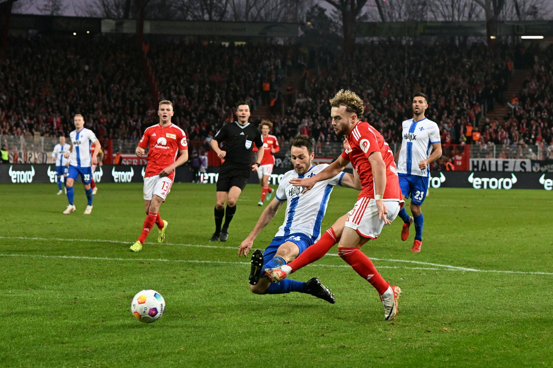 Benedict Hollerbach erlöst den 1. FC Union, trifft gegen Darmstadt zum 1:0. 