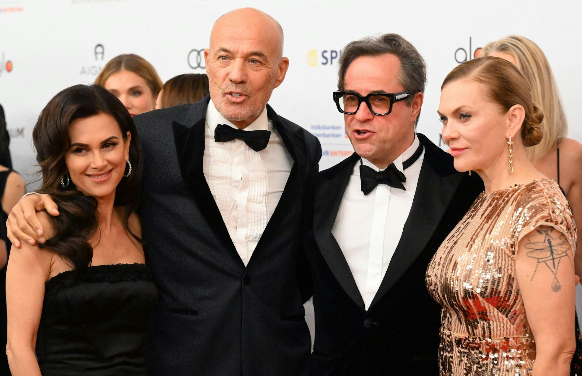 Heiner Lauterbach (2.v.l) und seine Frau Viktoria Lauterbach sowie Jan Josef Liefers und Anna Loos in München.  