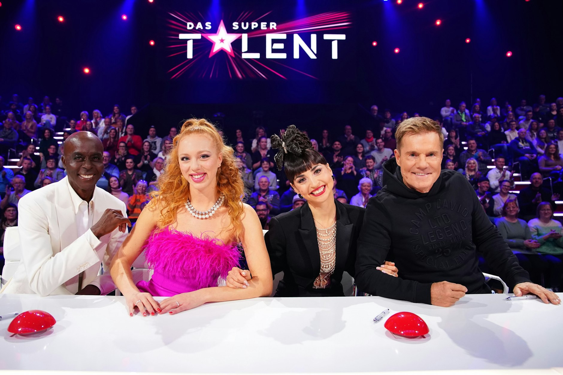 Bruce Darnell, Anna Ermakova, Ekaterina Leonova und Dieter Bohlen (v.l.n.r.) als Jury von „Das Supertalent“.