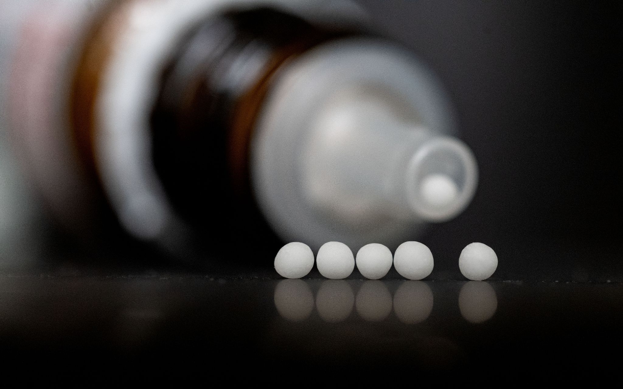 Karl Lauterbach hält an Aus für Homöopathie als Kassenleistung fest, Kritik wächst