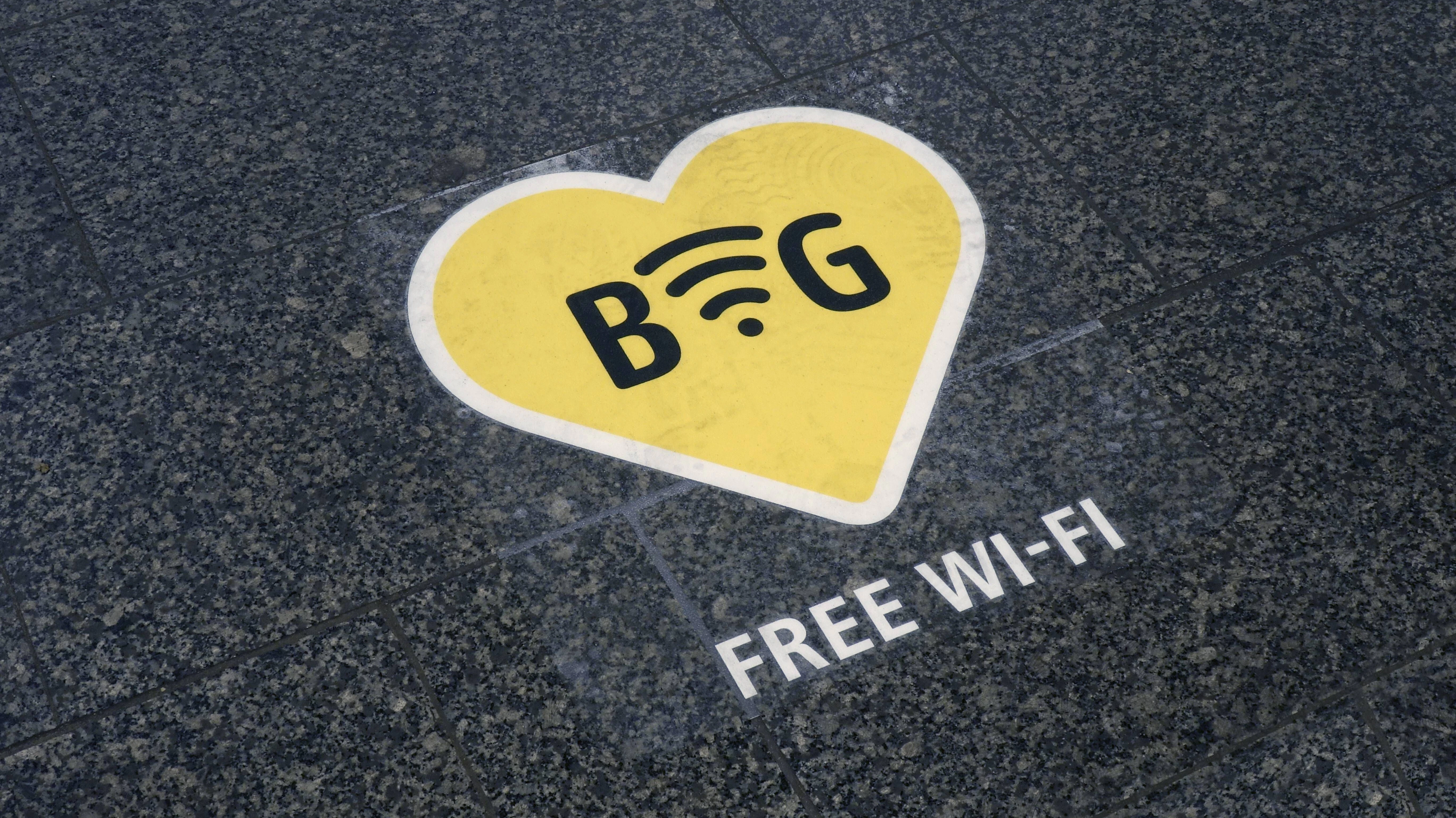 Die BVG hat inzwischen das WiFi-Netz auf den U-Bahnhöfen flächendeckend ausgebaut.