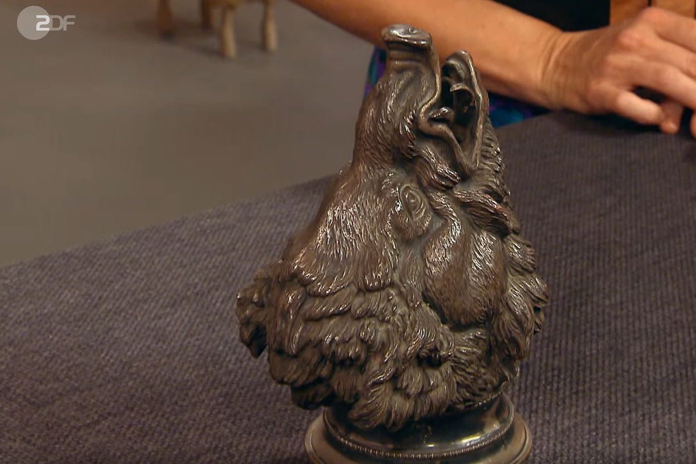 Wenn auch nicht sofort zu erkennen. Dieses „Bares für Rares“-Exponat ist ein Becher.