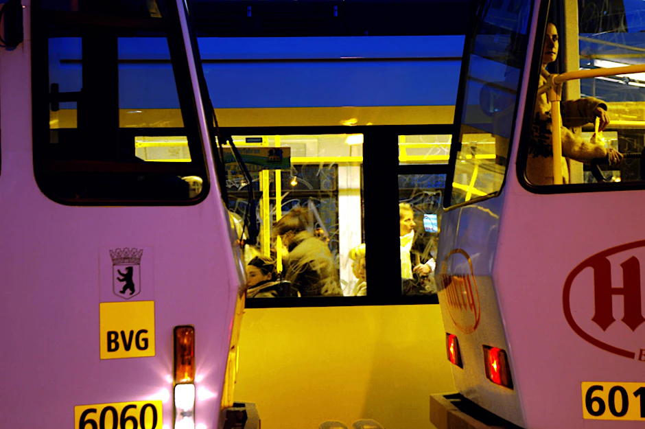 Straßenbahnen in Berlin: Die Gewerkschaft Verdi will die BVG am Freitag stundenlang lahmlegen.