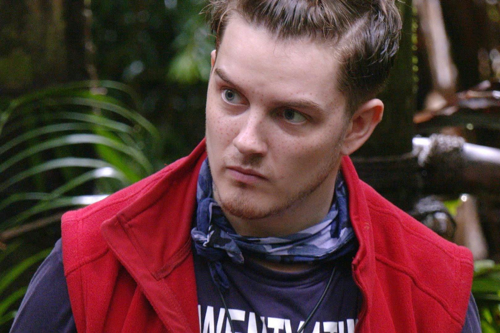 Twenty4tim eckt im Dschungelcamp immer mehr an.