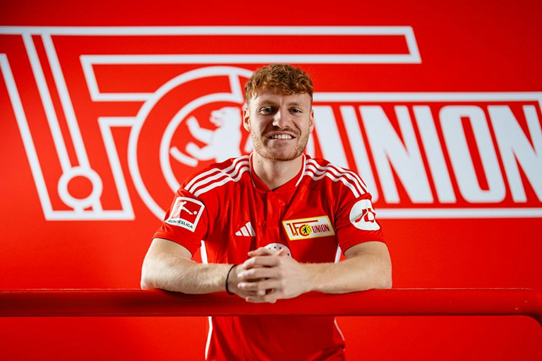 Hat endlich gut lachen: Yorbe Vertessen (23) wechselt nach viel Theater von der PSV Eindhoven zum 1. FC Union und soll in Köpenick für Tore sorgen.