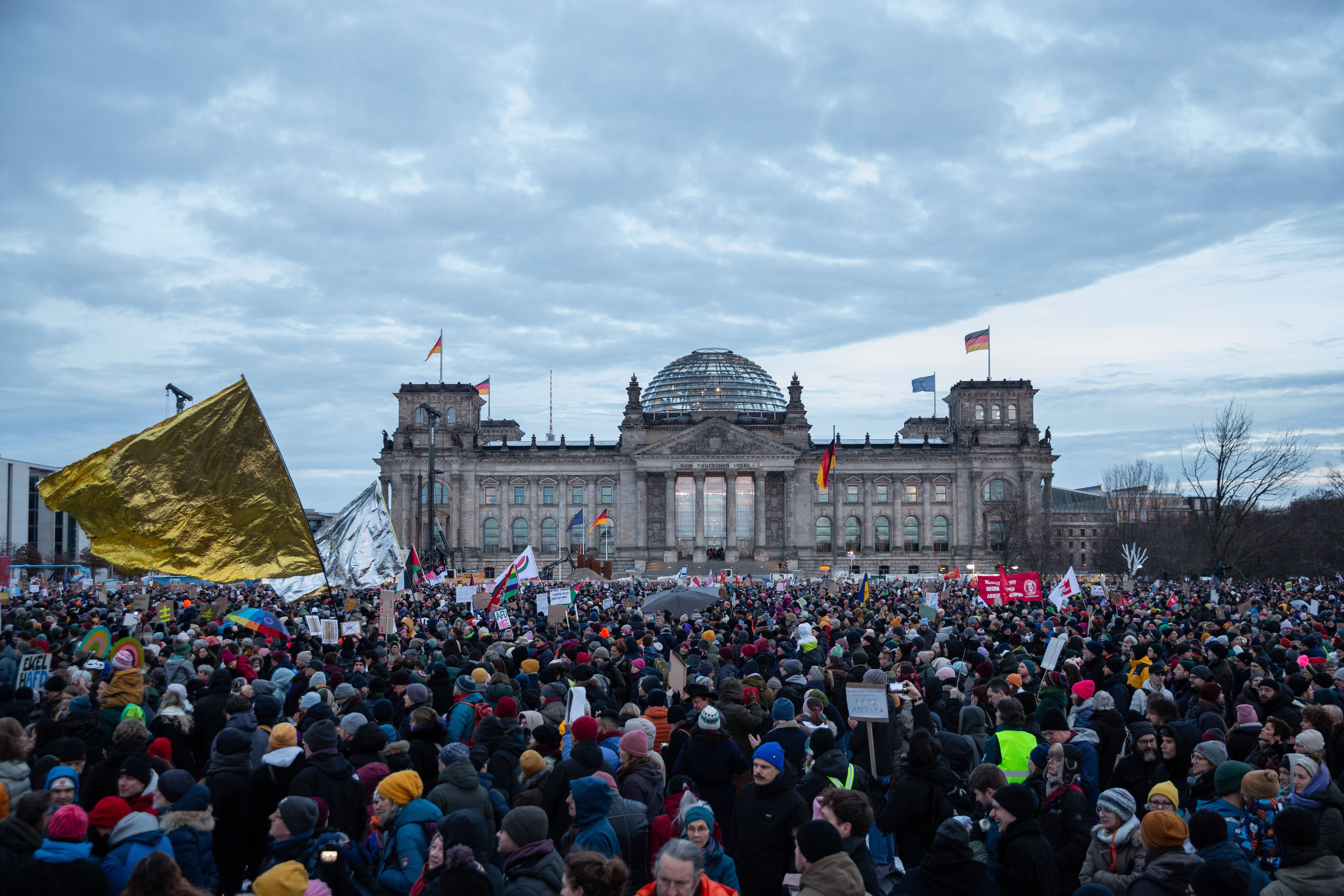 Demo Gegen Rechts In Berlin Heute: Route Und Programm Von „Wir Sind Die ...